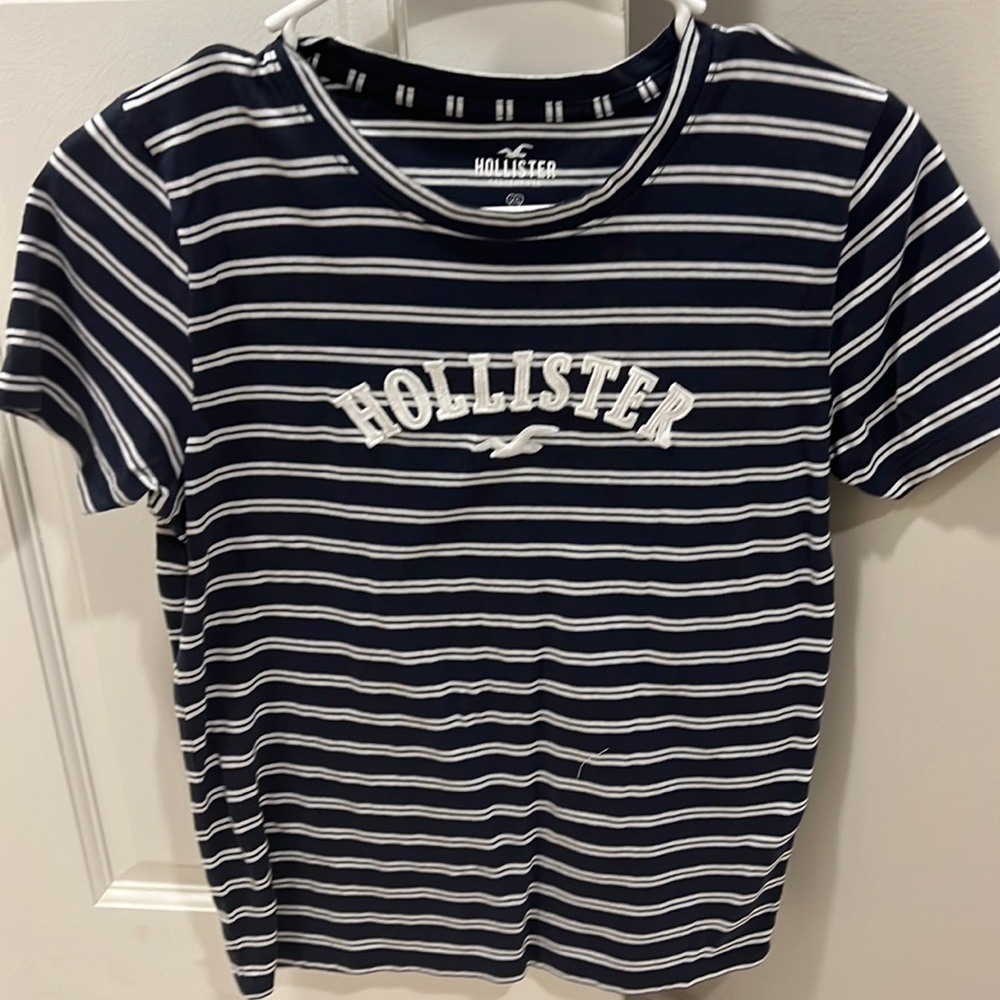 Hollister graphic t size XS